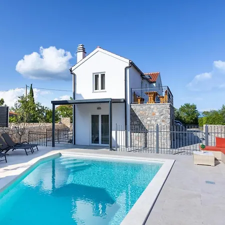Villa Luxury 5 Stars Berisha *
