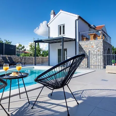 Luxury 5 Stars Berisha Villa *