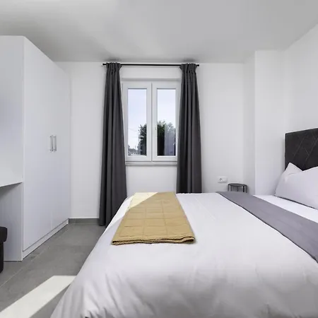 Luxury 5 Stars Berisha Villa *