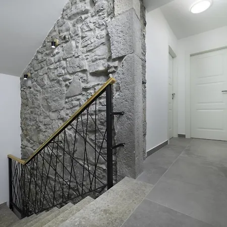Luxury 5 Stars Berisha Villa *